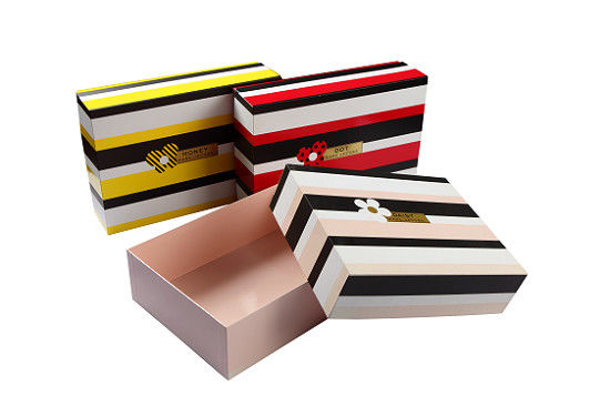 Vakuumsuctions-Zuführungsmethode Eiscreme-Papierbechermachmaschine mit 1500 kg Maschinengewicht, die eine stabile Leistung bietet