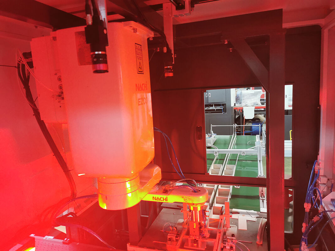 PLC-Steuerung Automatische Boxverpackungsmaschine für Fertigprodukte Größe L W H 400 300 140 mm und 55 35 12 mm Verpackungsprozess