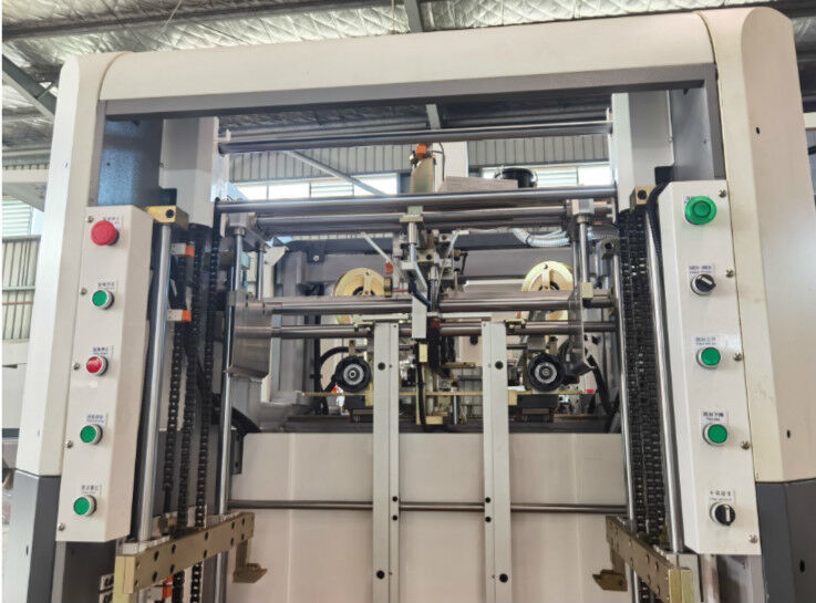 Vollautomatische Eckverstärkungsmaschine für Schmuckschatullen, Schuhkartons und Kosmetikboxen