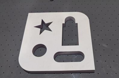 LY-RK03-1113 Schneidmaschine für flexible Materialien ohne Verformung mit einer Genauigkeit von ±0,05 mm