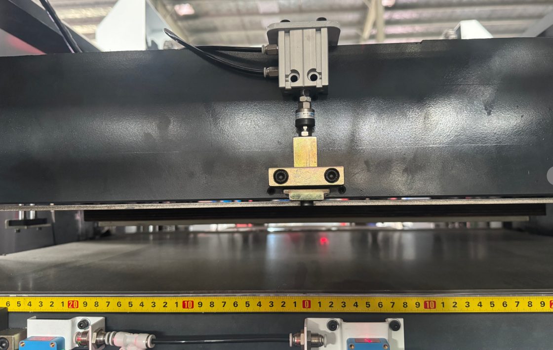 LY-DS650 vollautomatische Druckschneidemaschine (Kein Anschlusspunkt nur für Grautisch) Intelligente Kreisform